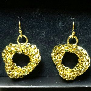 Avon Goldtone Snake Chain Earrings Pierced